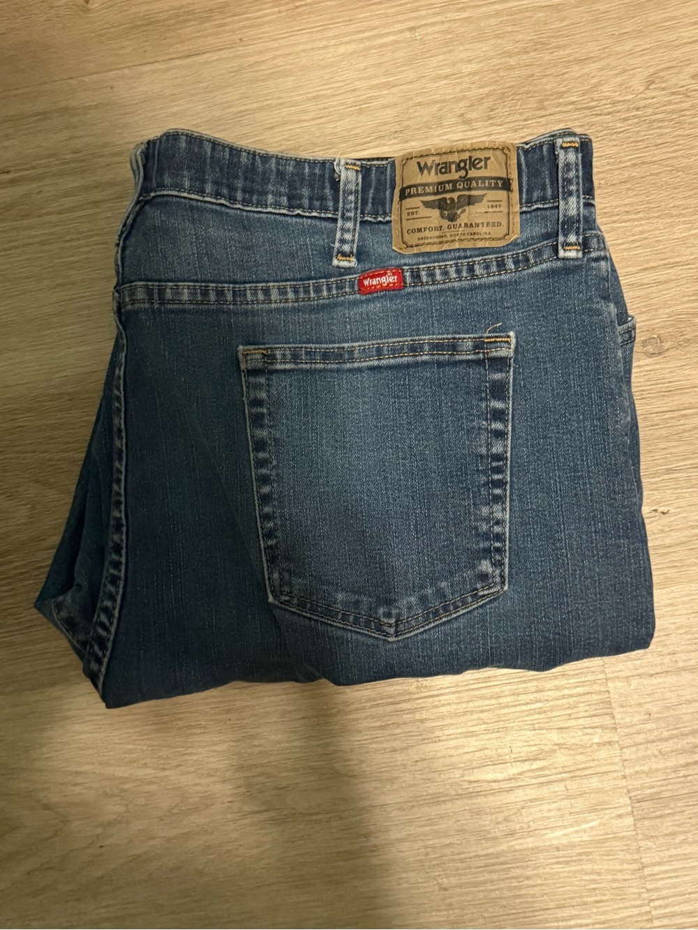 Wrangler Men's Straight Dark Blue Denim Jeans